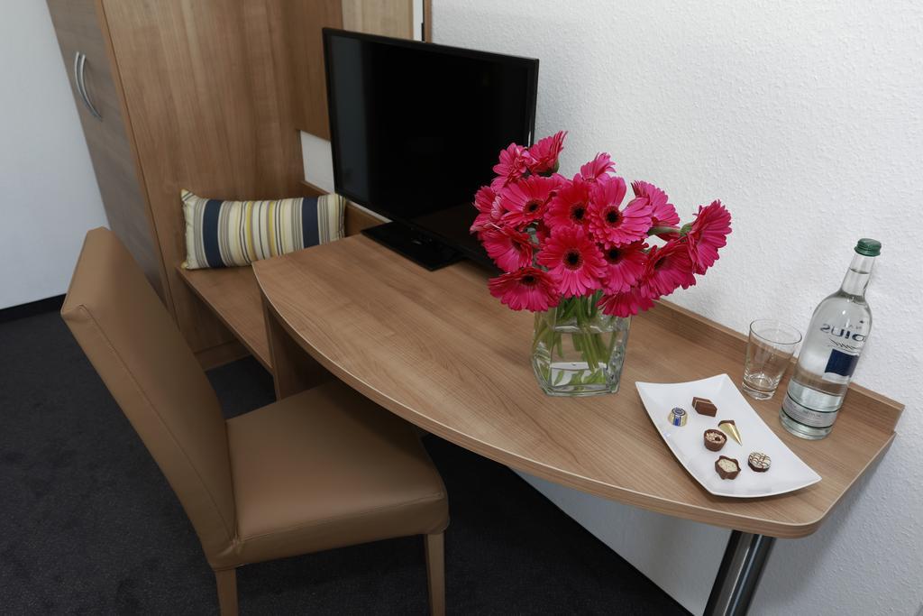 Hotel Zwei&Vierzig ファレンダー エクステリア 写真